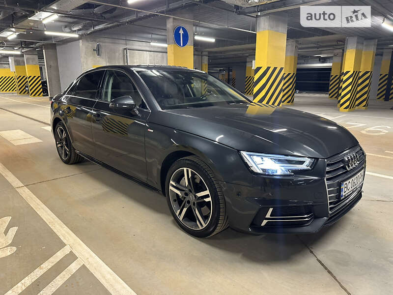 Седан Audi A4 2018 в Львове