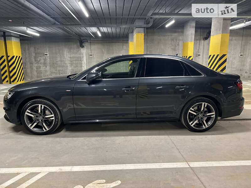 Седан Audi A4 2018 в Львове