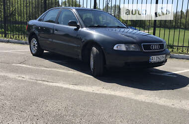 Седан Audi A4 1998 в Макарові