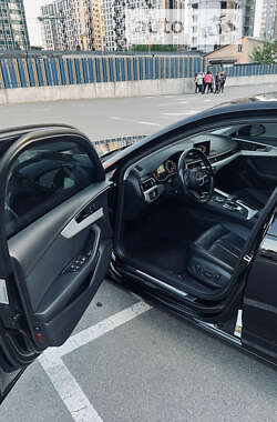 Седан Audi A4 2016 в 