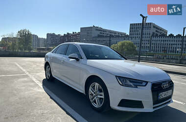 Седан Audi A4 2018 в 