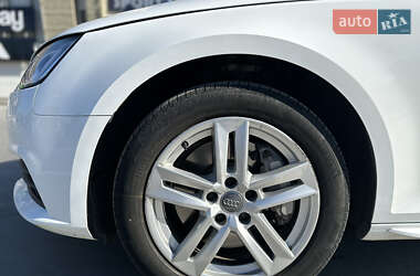 Седан Audi A4 2018 в 