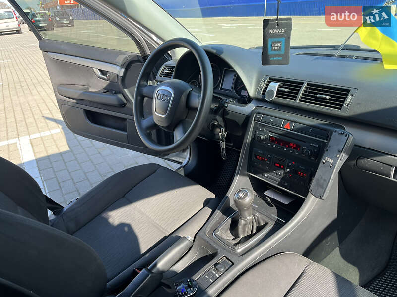 Універсал Audi A4 2005 в Нововолинську