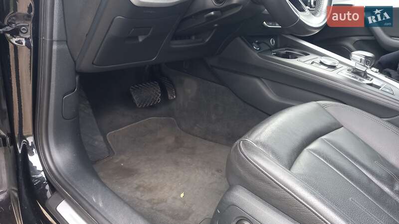 Седан Audi A4 2018 в Одессе