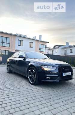 Седан Audi A4 2012 в Львові