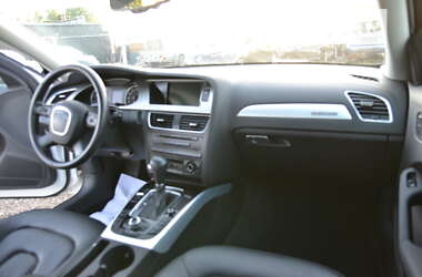 Седан Audi A4 2009 в Луцке