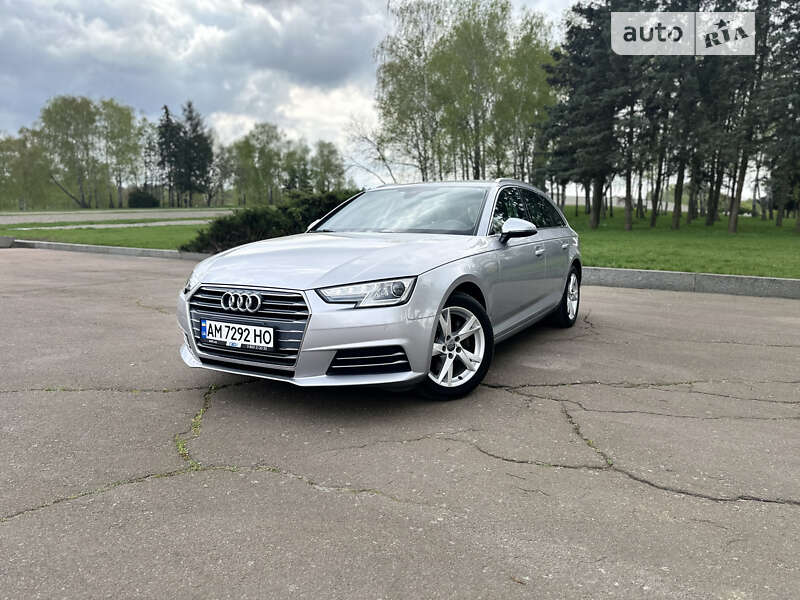 Универсал Audi A4 2018 в Житомире