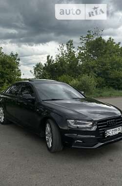 Седан Audi A4 2013 в Пустомытах