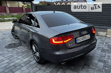 Седан Audi A4 2012 в Тернополе