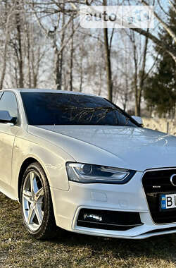 Седан Audi A4 2014 в Лубнах