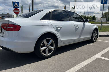 Седан Audi A4 2014 в Киеве