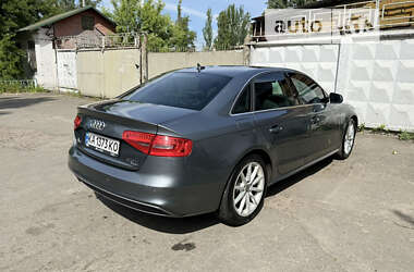 Седан Audi A4 2014 в Киеве