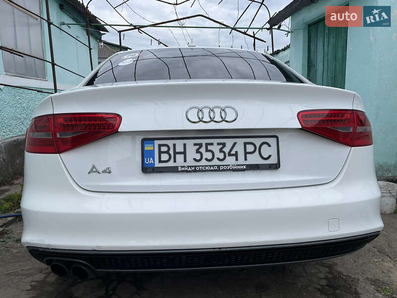 Седан Audi A4 2014 в Вознесенске