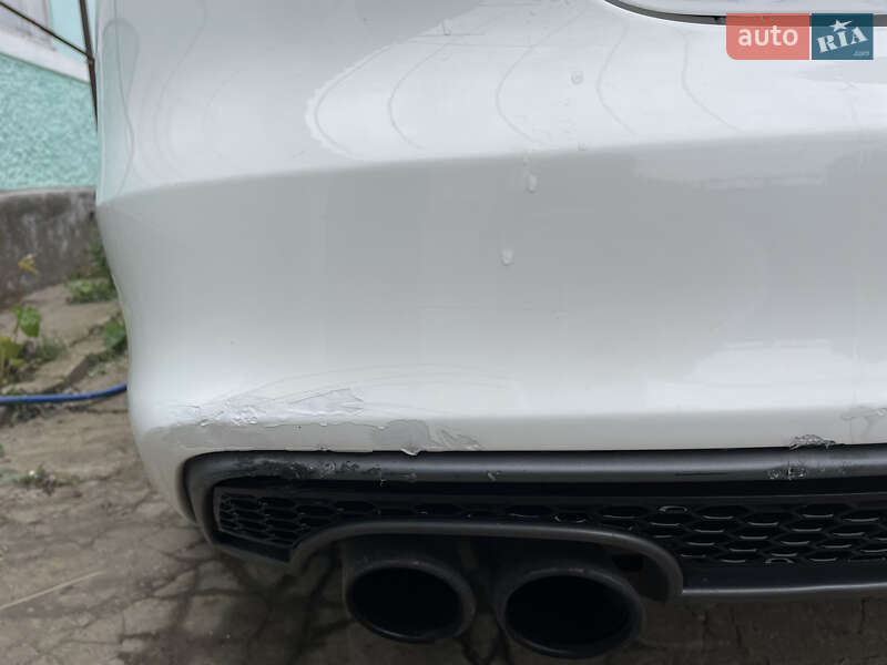 Седан Audi A4 2014 в Вознесенске