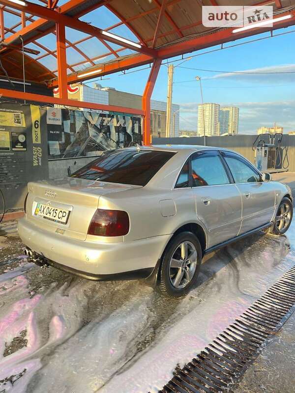 Седан Audi A4 1996 в Харкові