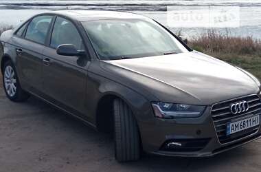 Седан Audi A4 2014 в Ямполе