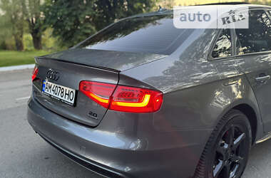 Седан Audi A4 2014 в Житомирі