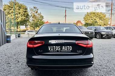 Седан Audi A4 2015 в Луцке