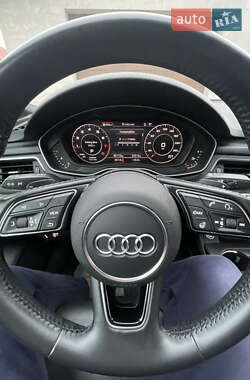 Седан Audi A4 2018 в 