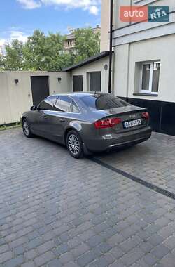 Седан Audi A4 2014 в Киеве