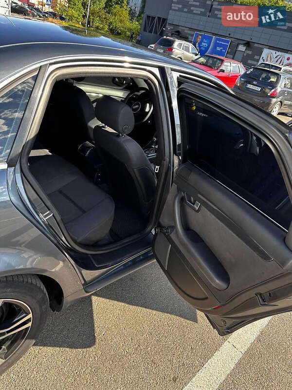 Седан Audi A4 2000 в Черкассах