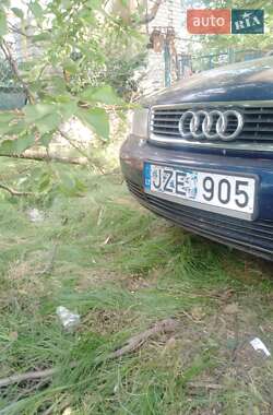 Универсал Audi A4 2000 в 