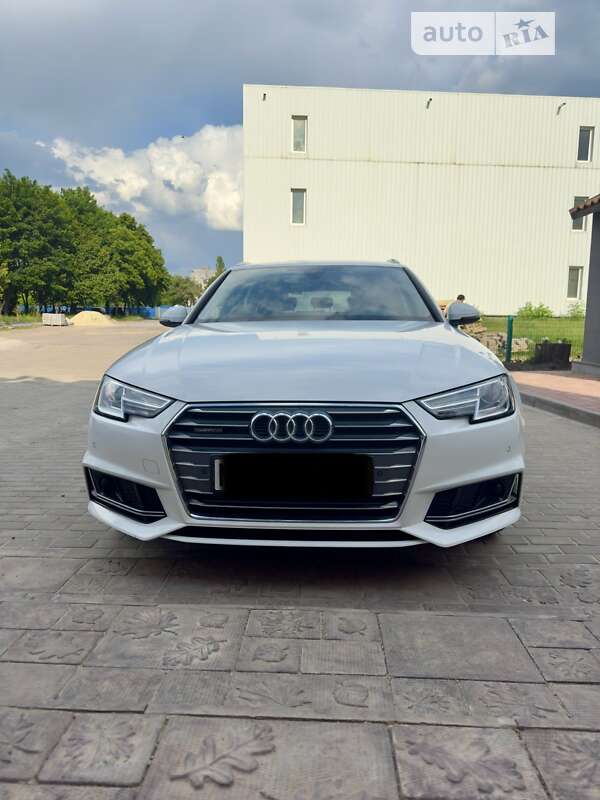Универсал Audi A4 2019 в Харькове