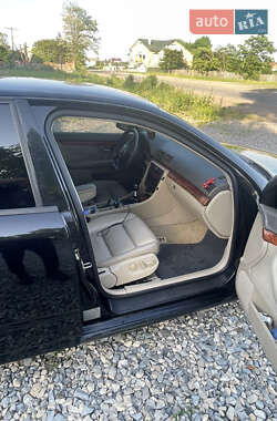 Седан Audi A4 2002 в Надворной
