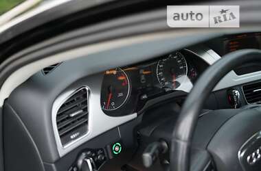 Седан Audi A4 2011 в 