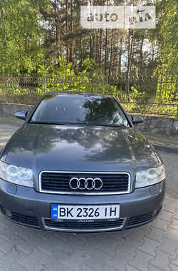 Седан Audi A4 2001 в Маневичах