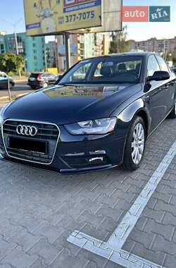 Седан Audi A4 2013 в 