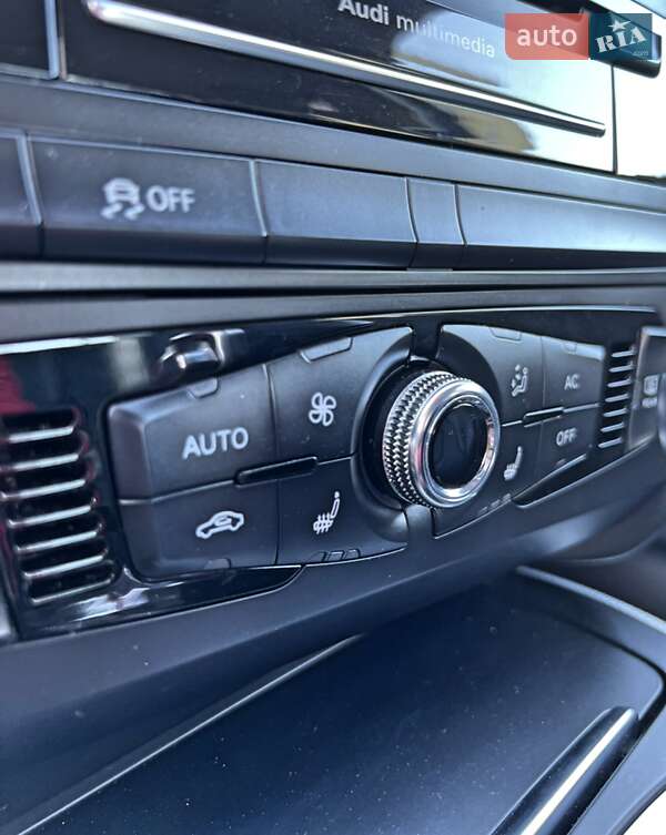 Седан Audi A4 2013 в Киеве