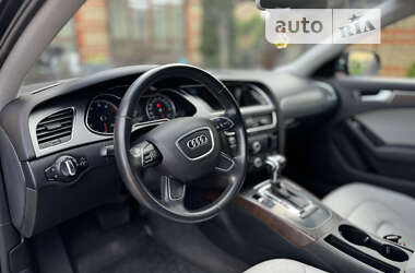 Седан Audi A4 2012 в 