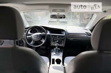 Седан Audi A4 2012 в 