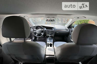 Седан Audi A4 2012 в 
