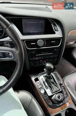 Седан Audi A4 2010 в Хусте