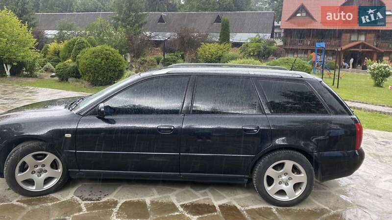 Універсал Audi A4 2000 в Яремчі