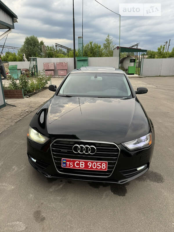 Седан Audi A4 2014 в Бахмачі