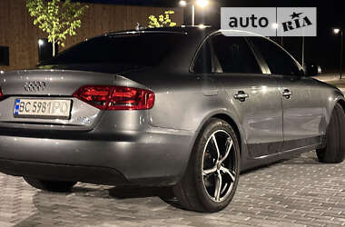 Седан Audi A4 2011 в Львове