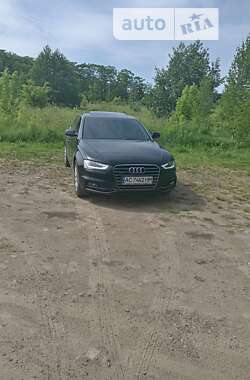 Седан Audi A4 2014 в Луцьку