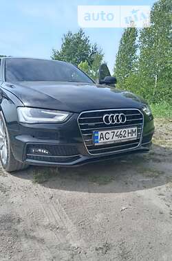 Седан Audi A4 2014 в Луцьку