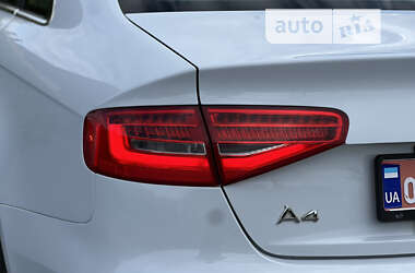 Седан Audi A4 2013 в Стрию