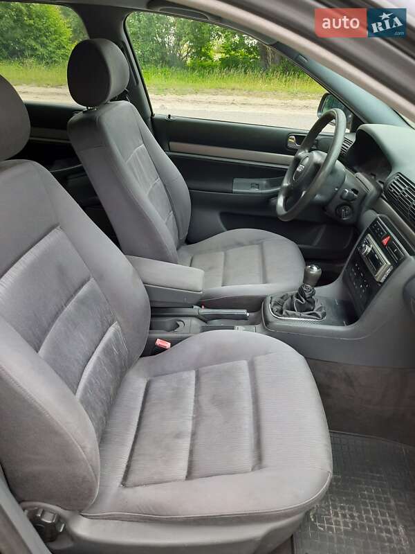 Універсал Audi A4 1999 в Сарнах