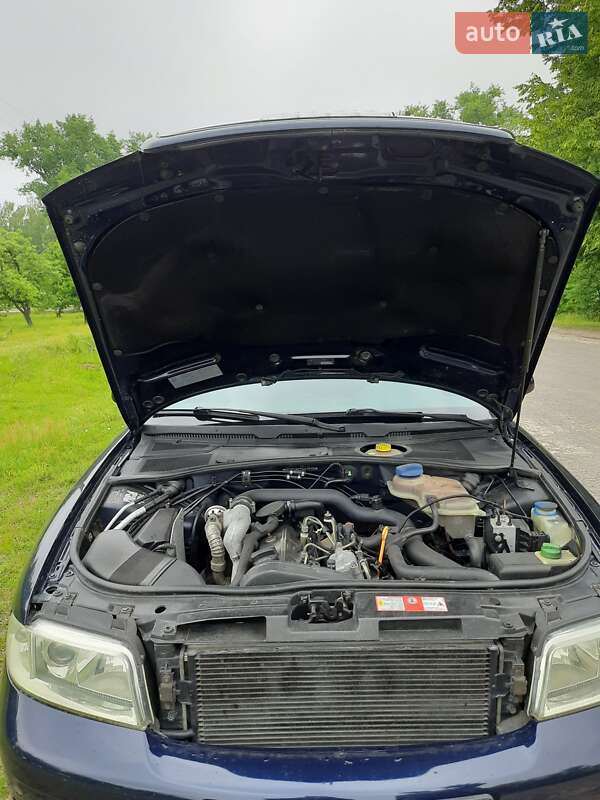 Універсал Audi A4 1999 в Сарнах