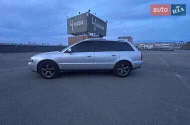 Универсал Audi A4 1999 в Киеве