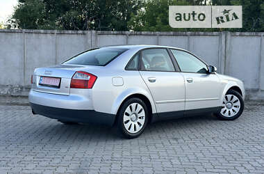 Седан Audi A4 2003 в Сарнах