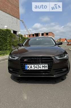 Седан Audi A4 2012 в Киеве