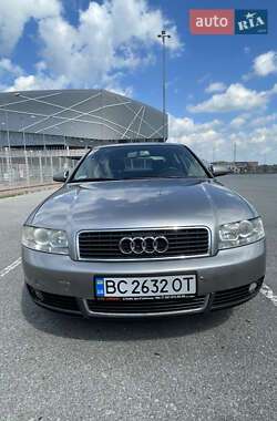 Седан Audi A4 2004 в 