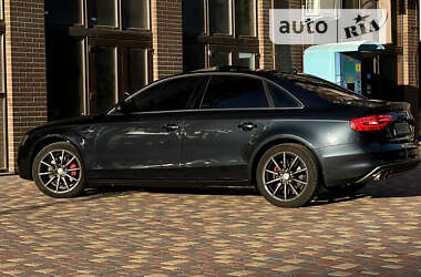 Седан Audi A4 2014 в Кропивницком