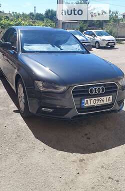 Седан Audi A4 2014 в Ивано-Франковске